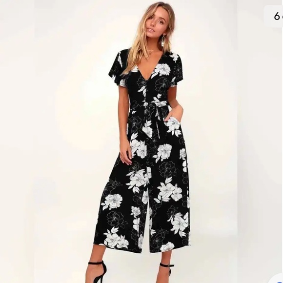 Lulu’s Wide Leg Cropped Jumpsuit Black White Floral S - Picture 8 of 17